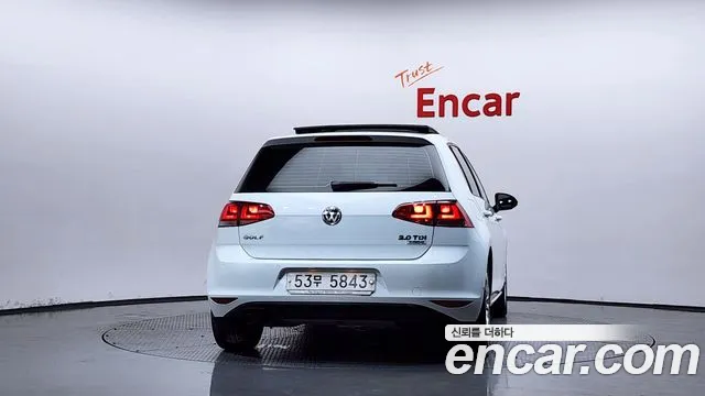 Volkswagen Golf Sportsvan 2015 thumb 4
