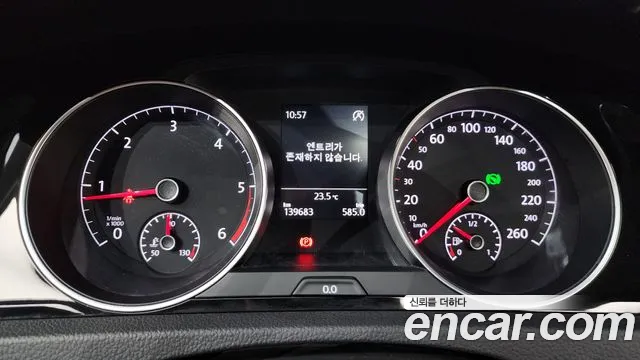 Volkswagen Golf Sportsvan 2015 thumb 8