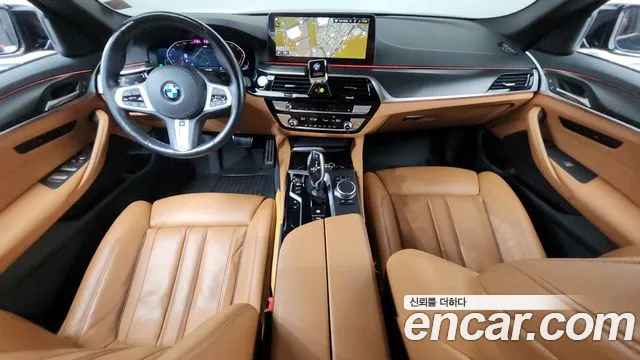 BMW 5-Series 2021 thumb 7