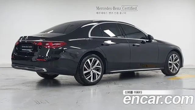 Mercedes-Benz E-Класс 2024 thumb 2