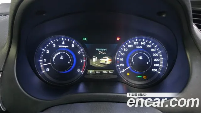 Hyundai Grandeur 2013 thumb 8