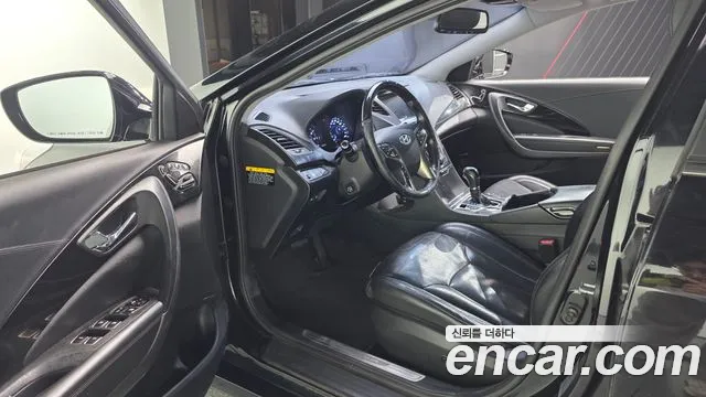 Hyundai Grandeur 2013 thumb 10