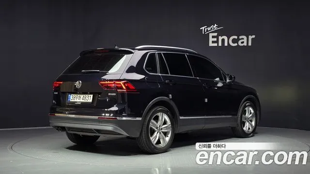 Volkswagen Tiguan 2020 thumb 2