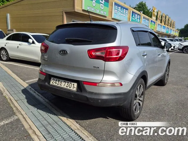 Kia Sportage 2011 thumb 2