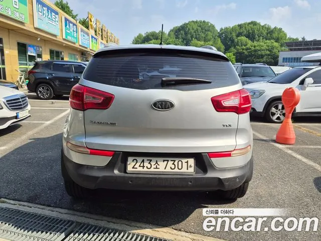 Kia Sportage 2011 thumb 4