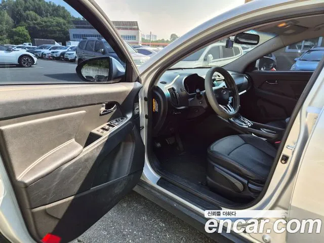 Kia Sportage 2011 thumb 8