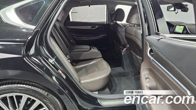 Hyundai Grandeur 2017 thumb 12