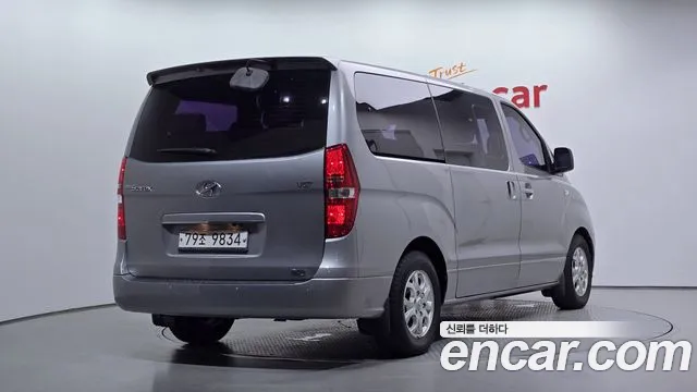 Hyundai Starex 2015 thumb 2