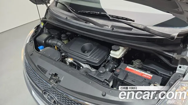 Hyundai Starex 2015 thumb 6