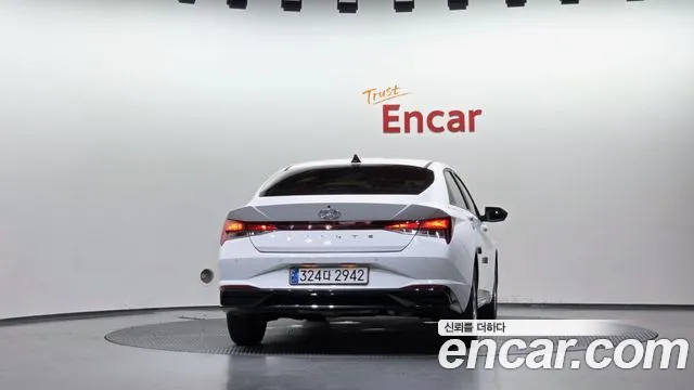 Hyundai Avante 2022 thumb 4