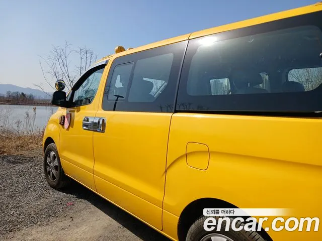 Hyundai Starex 2014 thumb 4