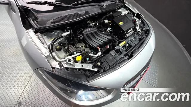 Renault-KoreaSamsung Fluence 2014 thumb 6