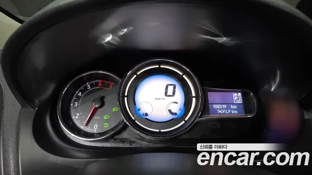 Renault-KoreaSamsung Fluence 2014 thumb 8