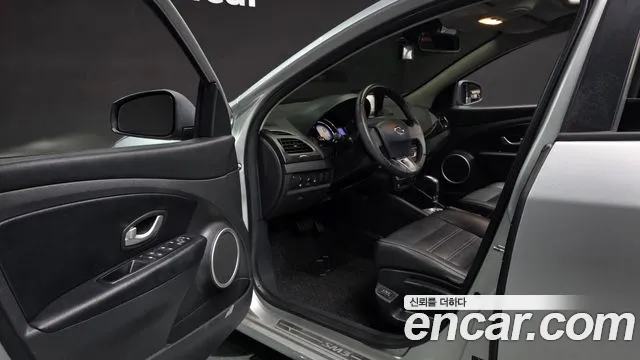 Renault-KoreaSamsung Fluence 2014 thumb 10