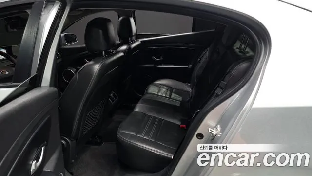 Renault-KoreaSamsung Fluence 2014 thumb 12