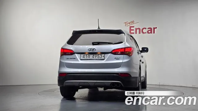 Hyundai Santa Fe 2012 thumb 4