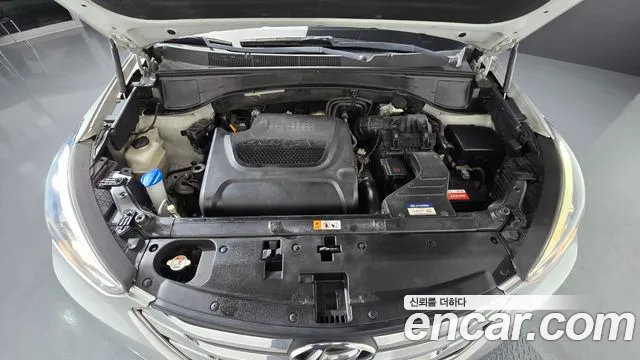 Hyundai Santa Fe 2012 thumb 6