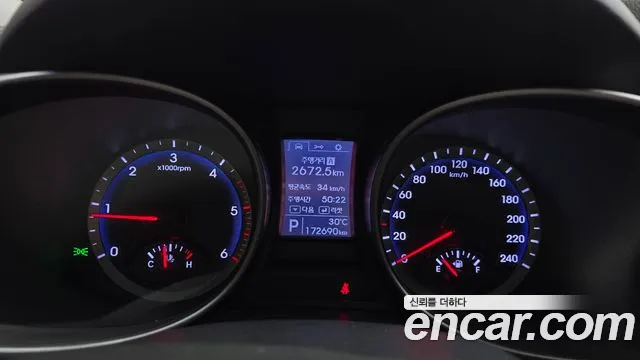 Hyundai Santa Fe 2012 thumb 8
