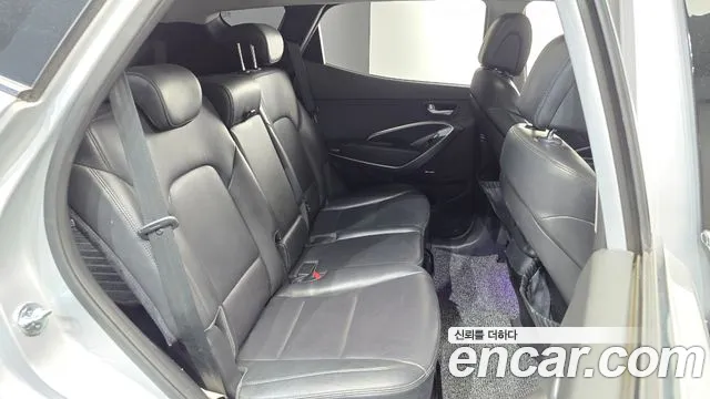 Hyundai Santa Fe 2012 thumb 11