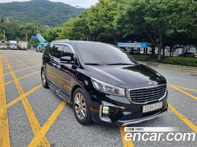 Kia Carnival 2019 thumb 5