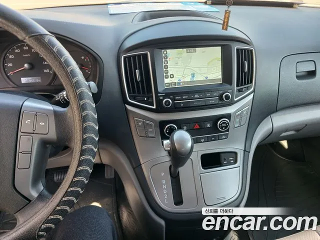 Hyundai Starex 2019 thumb 9