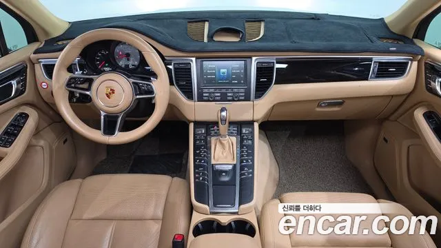 Porsche Macan 2015 thumb 7