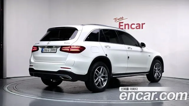Mercedes-Benz GLC 2019 thumb 2