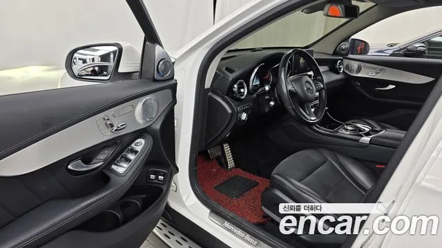 Mercedes-Benz GLC 2019 thumb 10