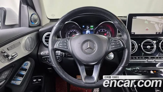 Mercedes-Benz GLC 2019 thumb 12