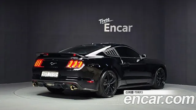 Ford Mustang Mach-E 2017 thumb 2