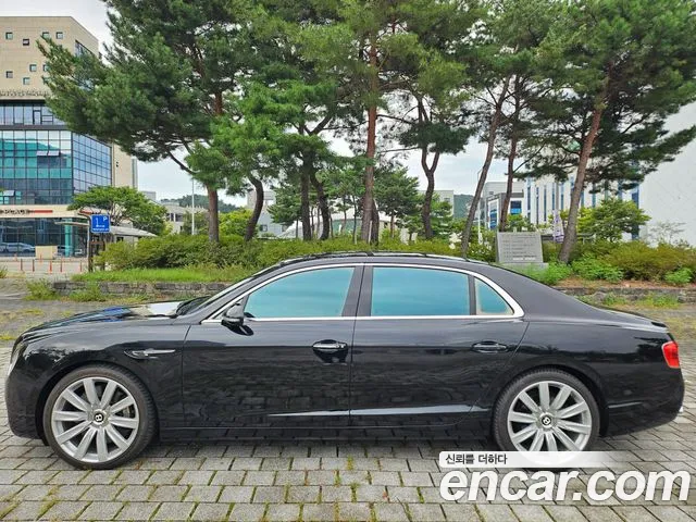 Bentley Flying Spur 2015 thumb 4