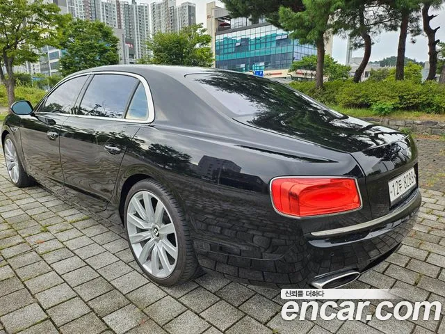 Bentley Flying Spur 2015 thumb 6