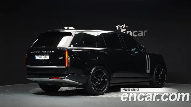 Land Rover Range Rover 2023 thumb 2