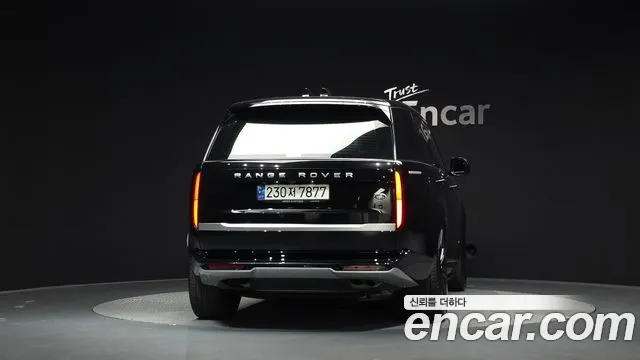 Land Rover Range Rover 2023 thumb 4