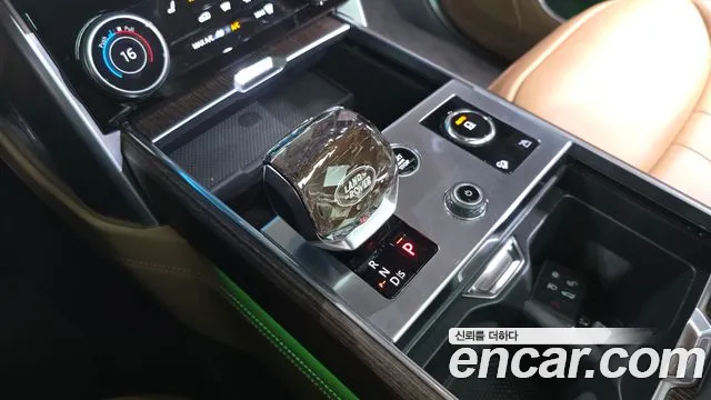 Land Rover Range Rover 2023 thumb 9