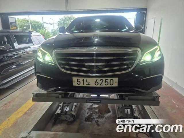 Mercedes-Benz E-Класс 2019 thumb 2