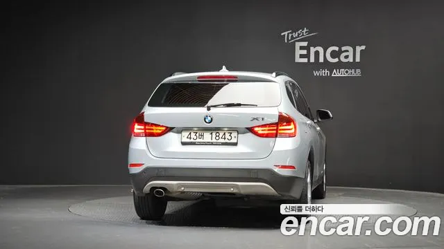 BMW X1 2014 thumb 4