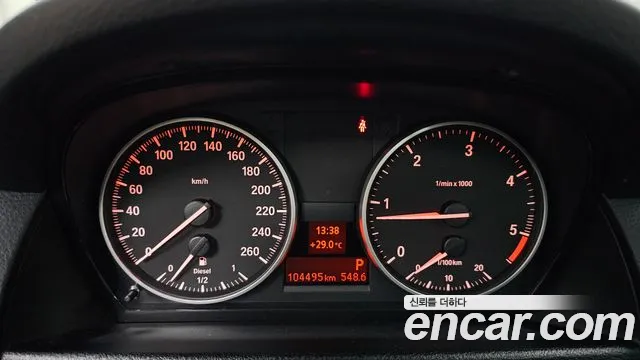BMW X1 2014 thumb 8