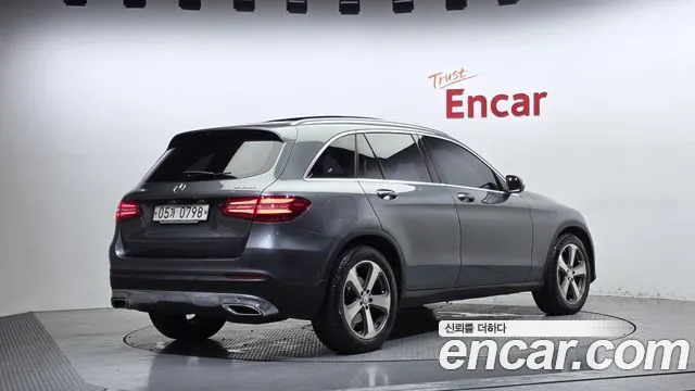 Mercedes-Benz GLC 2016 thumb 2