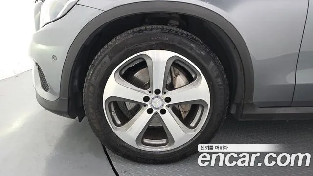 Mercedes-Benz GLC 2016 thumb 5