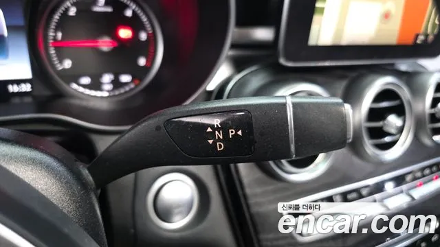 Mercedes-Benz GLC 2016 thumb 9