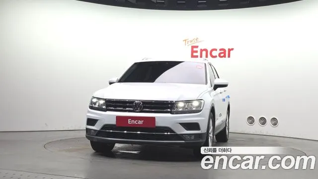 Volkswagen Tiguan 2020 thumb 3
