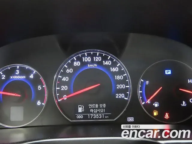 Hyundai Santa Fe 2010 thumb 6