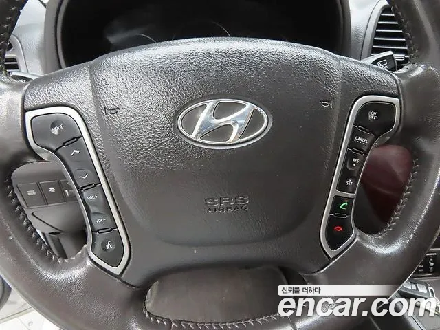 Hyundai Santa Fe 2010 thumb 10