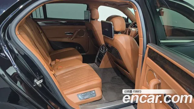 Bentley Flying Spur 2018 thumb 11