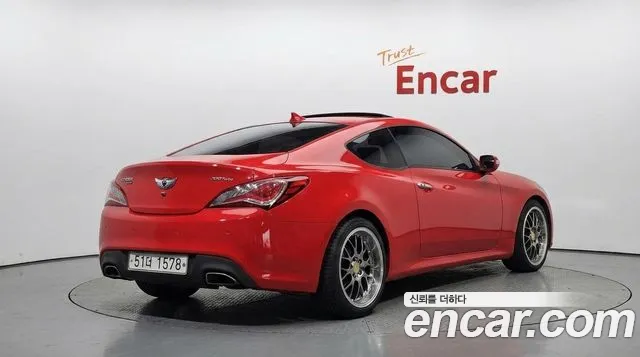 Hyundai Genesis 2013 thumb 2
