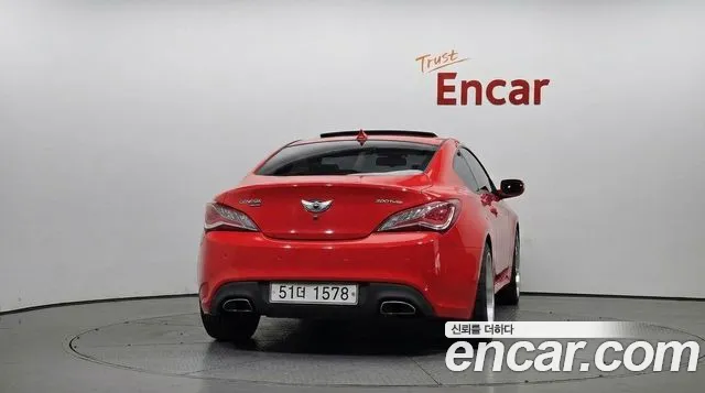 Hyundai Genesis 2013 thumb 4