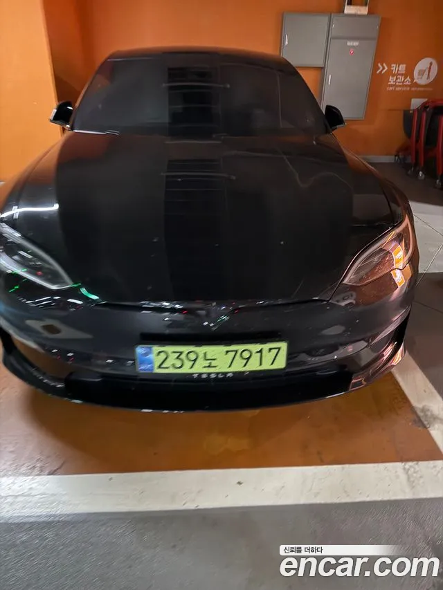 Tesla Model S 2026 thumb 2