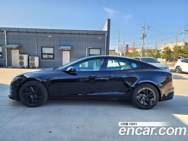 Tesla Model S 2026 thumb 4