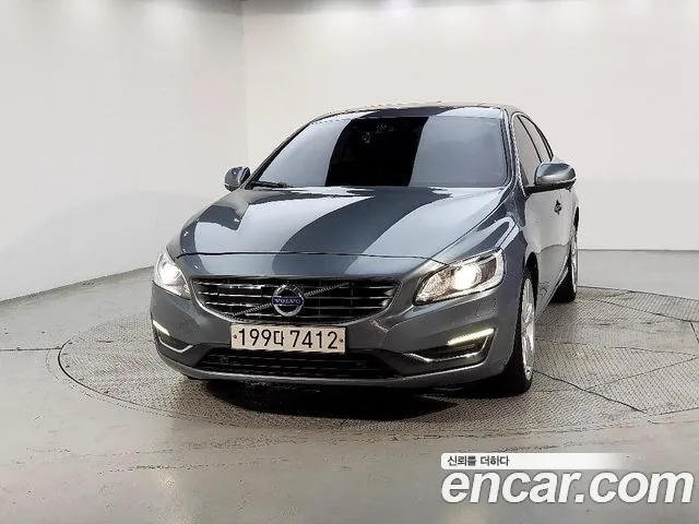 Volvo S60 2018 thumb 2